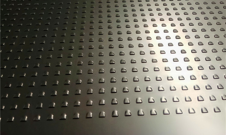 鐵板魚鱗孔沖孔板產(chǎn)品展示